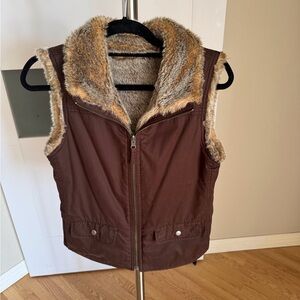 Women's Faux Fur Vest - Brown